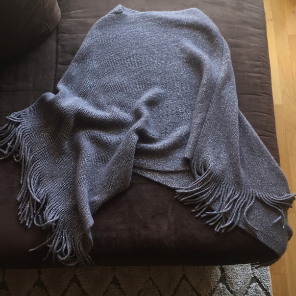 Francesca's Collections Sweaters - Sparkle Sweater Poncho